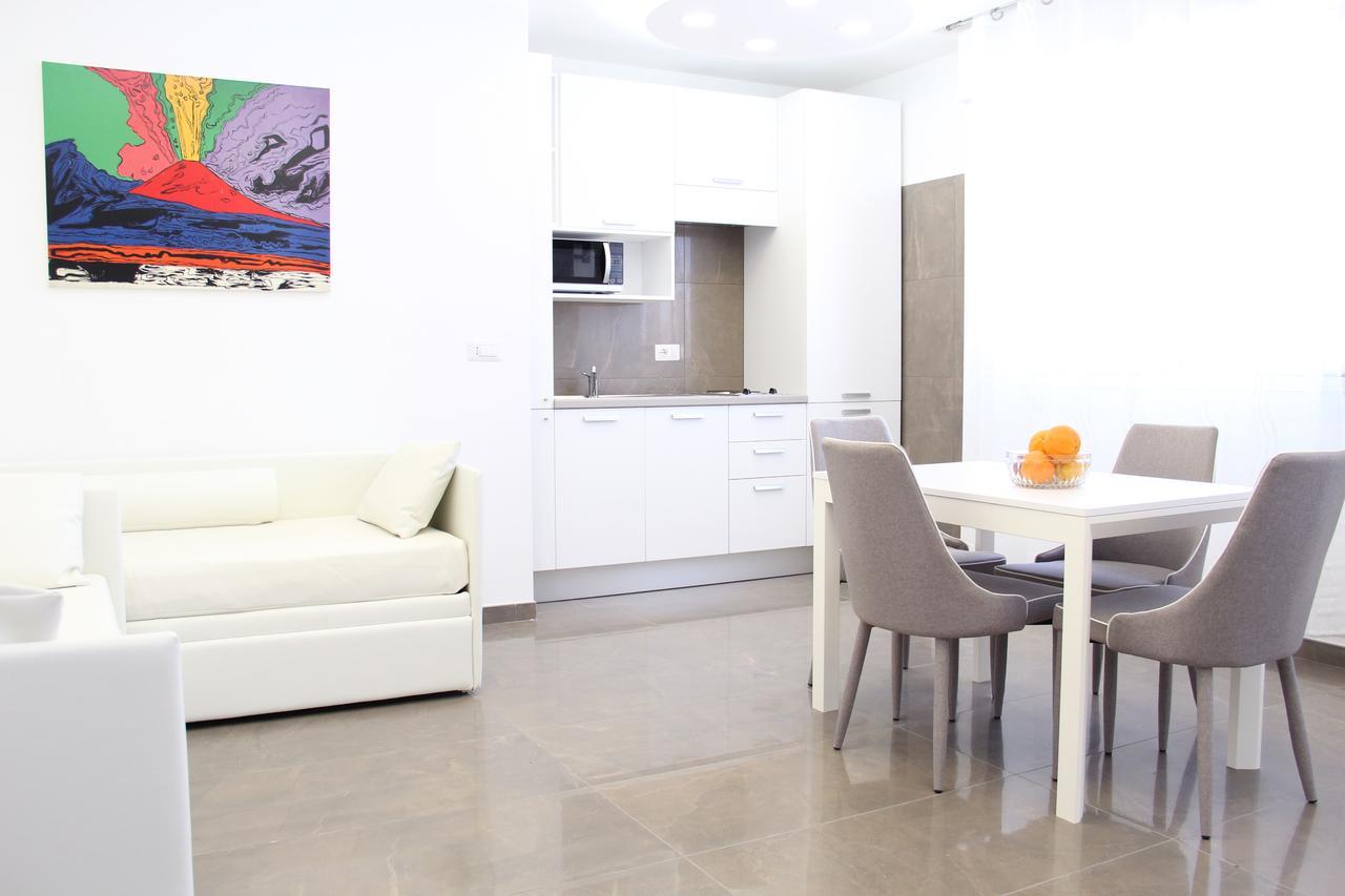 נאפולי Mondo Suites Apartments מראה חיצוני תמונה