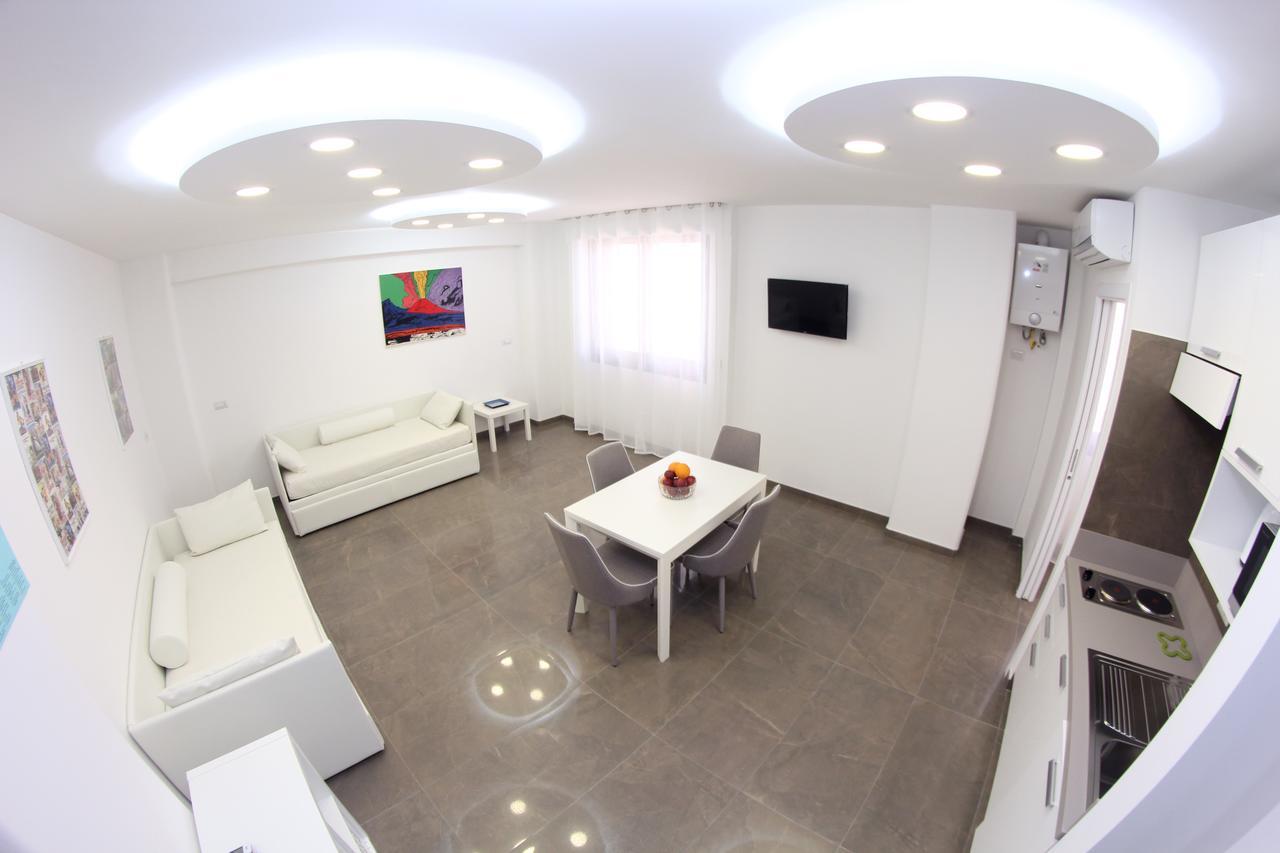 נאפולי Mondo Suites Apartments מראה חיצוני תמונה